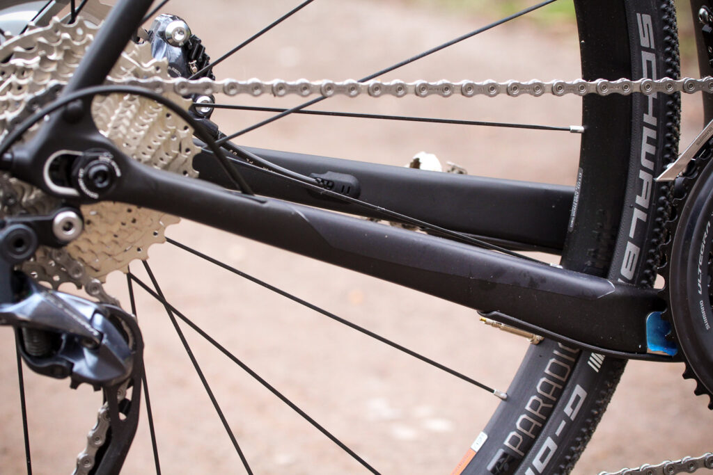 Trek Checkpoint – chain stays.jpg