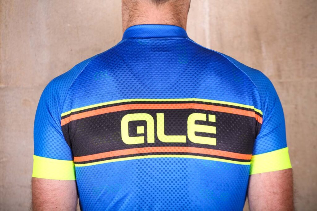 ale_vetta_mens_ss_jersey_-_shoulders.jpg