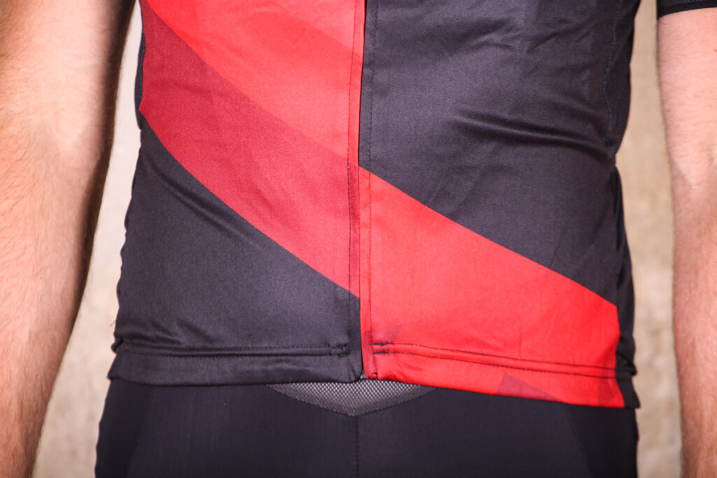 altura_peloton_short_sleeve_jersey_mosaic_-_hem.jpg