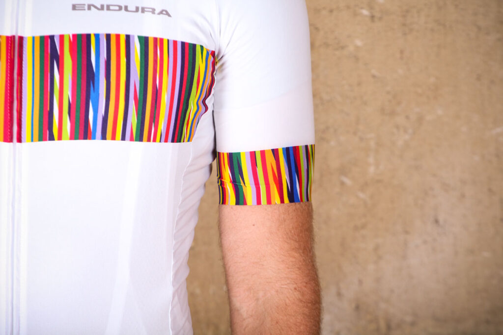 endura_pinstripe_ss_jersey_-_sleeve.jpg