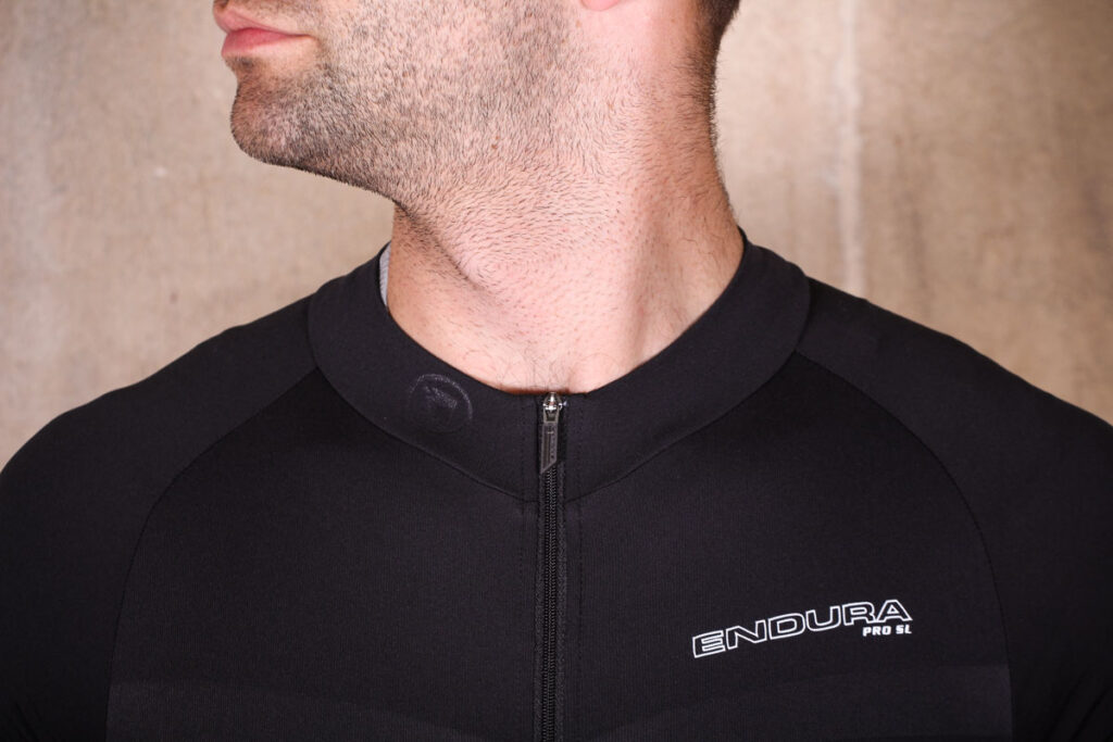 endura_pro_sl_roadsuit_mp_-_collar.jpg