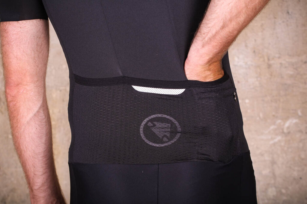endura_pro_sl_roadsuit_mp_-_pockets.jpg