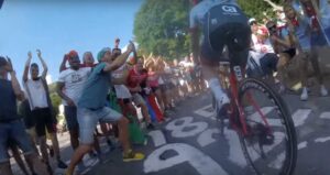 Fans on Alpe d’Huez