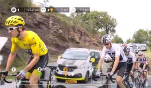 Geraint Thomas and Chris Froome during Tour de France Stage 15 (TV still via LeTour on YouTube).JPG