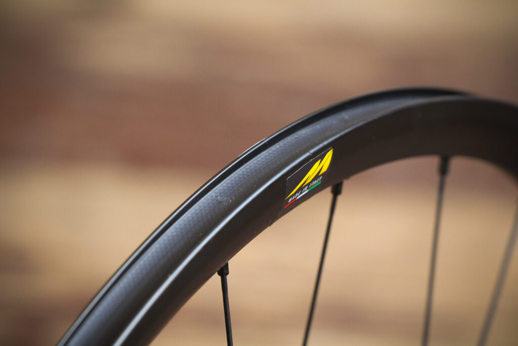 Miche Syntium AXY Disc Black Wheels – rim bed.jpg