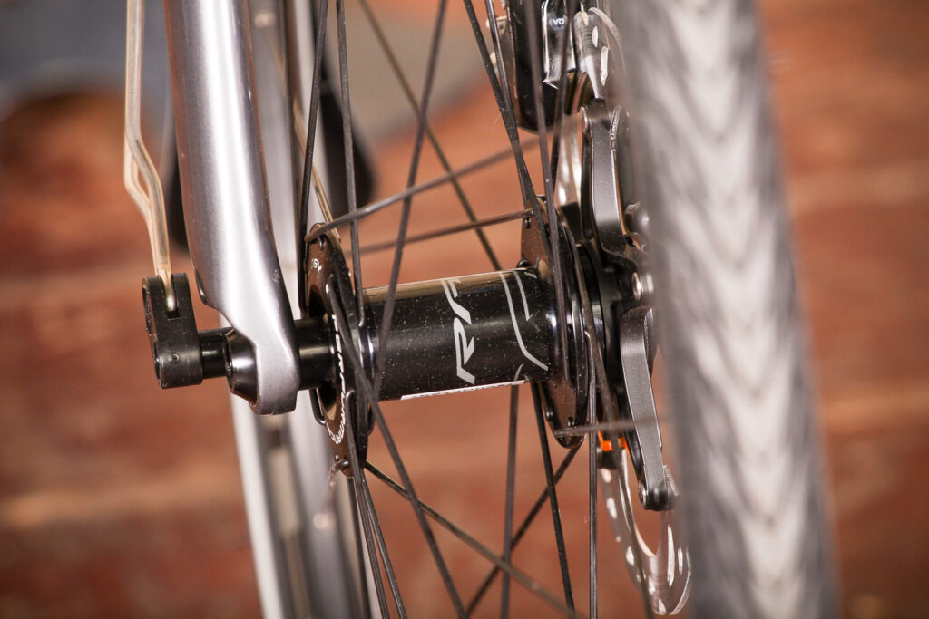 tifosi_cavazzo_commuter_tiagra_-_front_hub.jpg