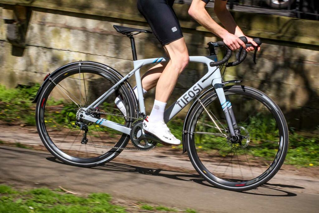 tifosicavazzocommutertiagra-riding3.jpg