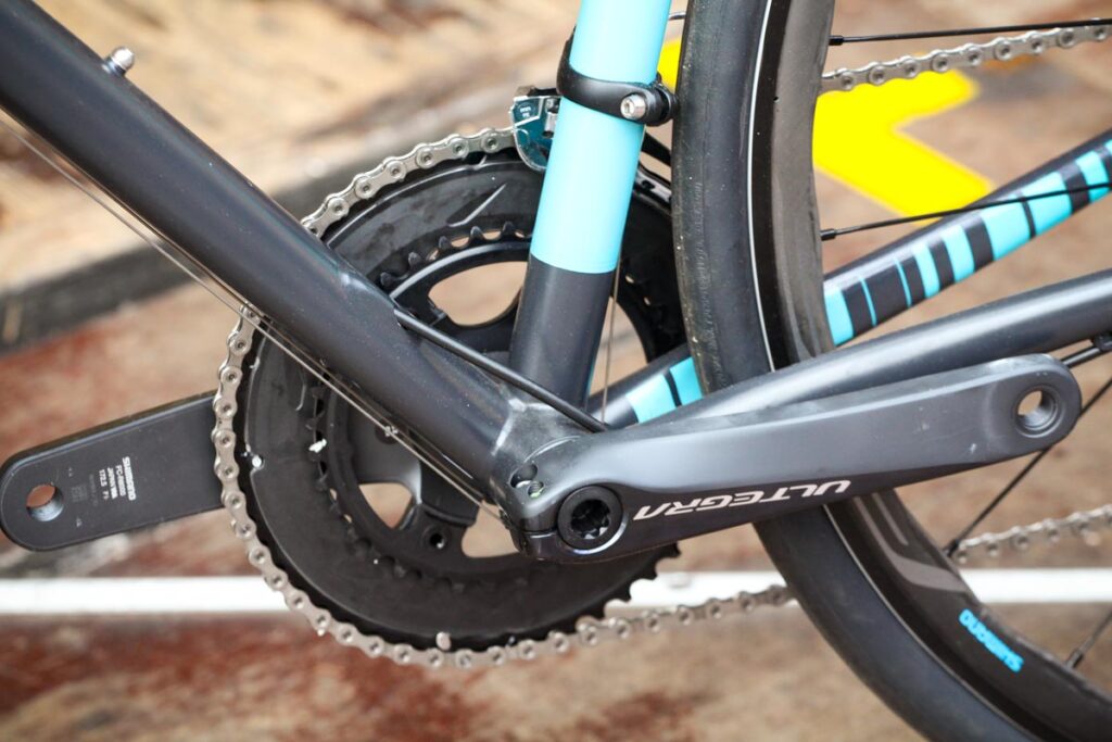 genesis_volare_disc_853_frameset_-_bottom_bracket.jpg
