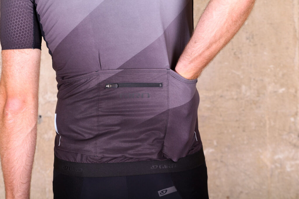 giro_chrono_pro_jersey_short_sleeve_-_pockets.jpg
