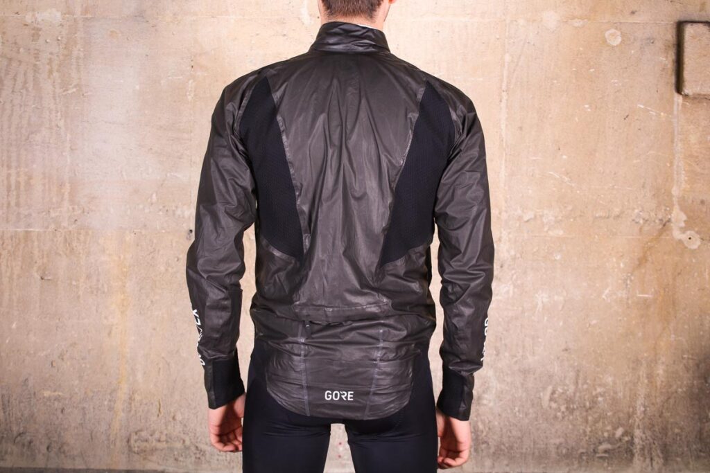 gore_c7_gore-tex_shakedry_stretch_jacket_-_back.jpg