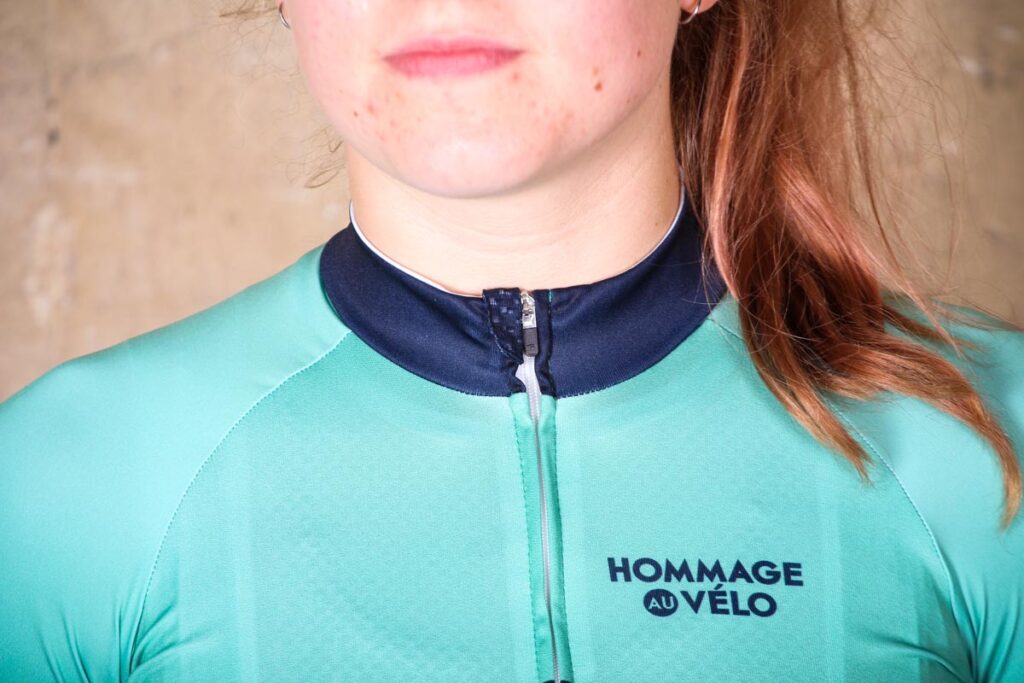 hommage_au_velo_ghisallo_jersey_mint_green_womens_-_collar.jpg