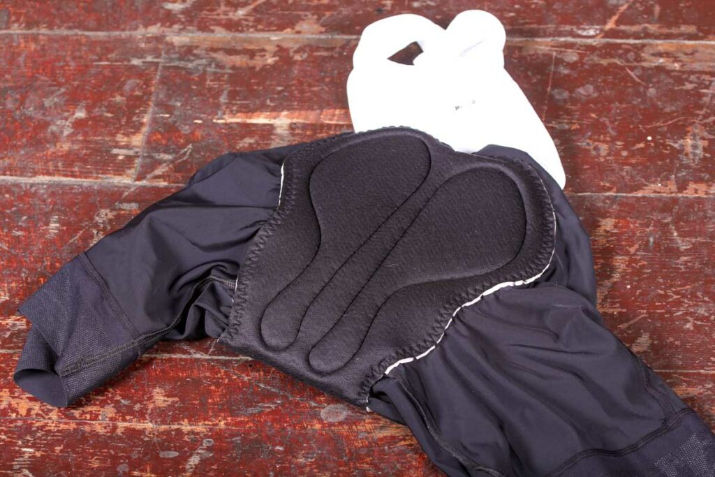 podia_club_bib_shorts_-_pad.jpg