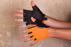 santini_brisk_race_mitt.jpg