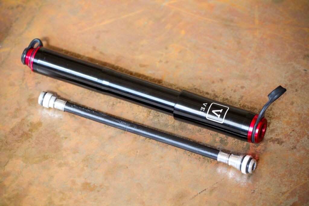 vel_air_flow_pump_-_hose_2.jpg