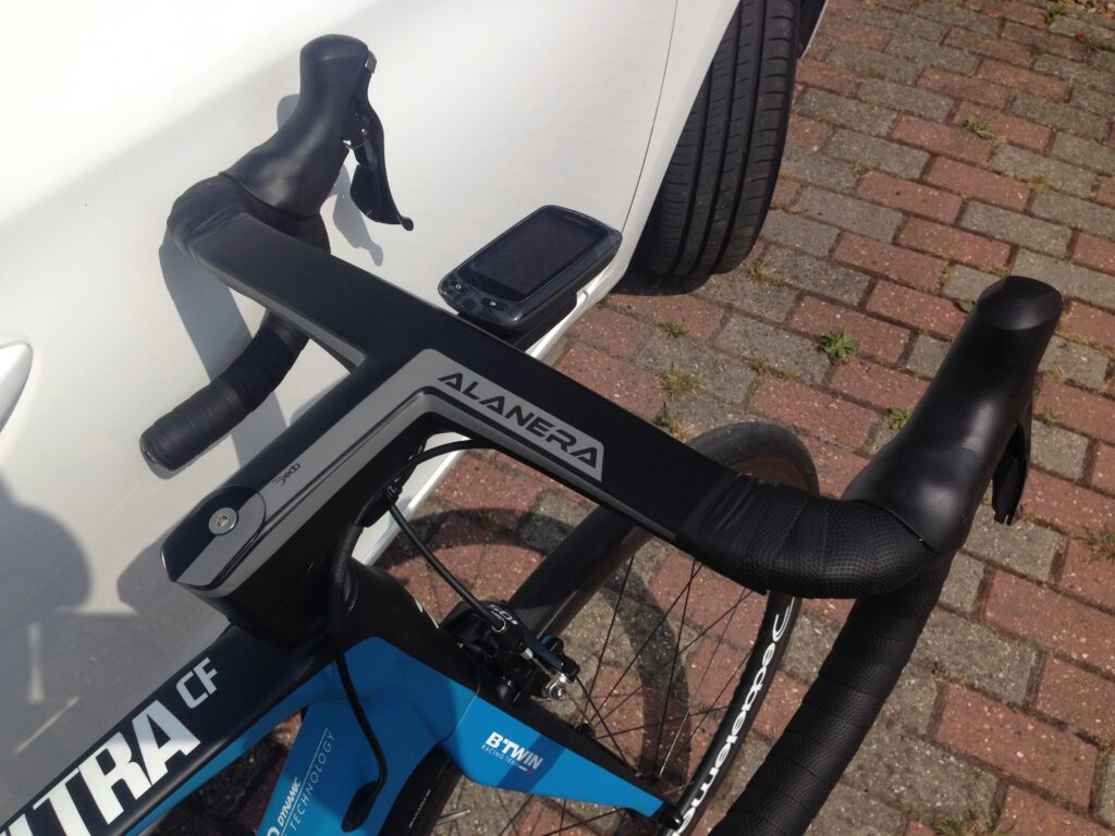 Deda_Alanera_Handlebar_Fitted_1.JPG