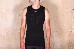 dhb_aeron_body_map_sleeveless_baselayer.jpg