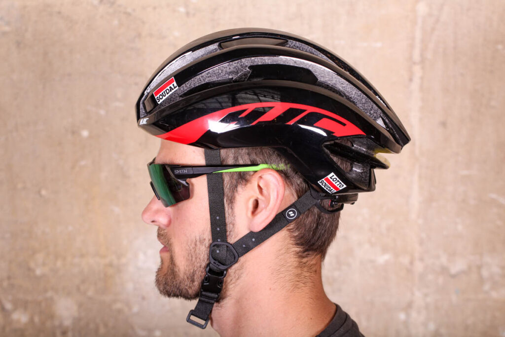 hjc_ibex_lotto_soudal_edition_helmet_-_side.jpg