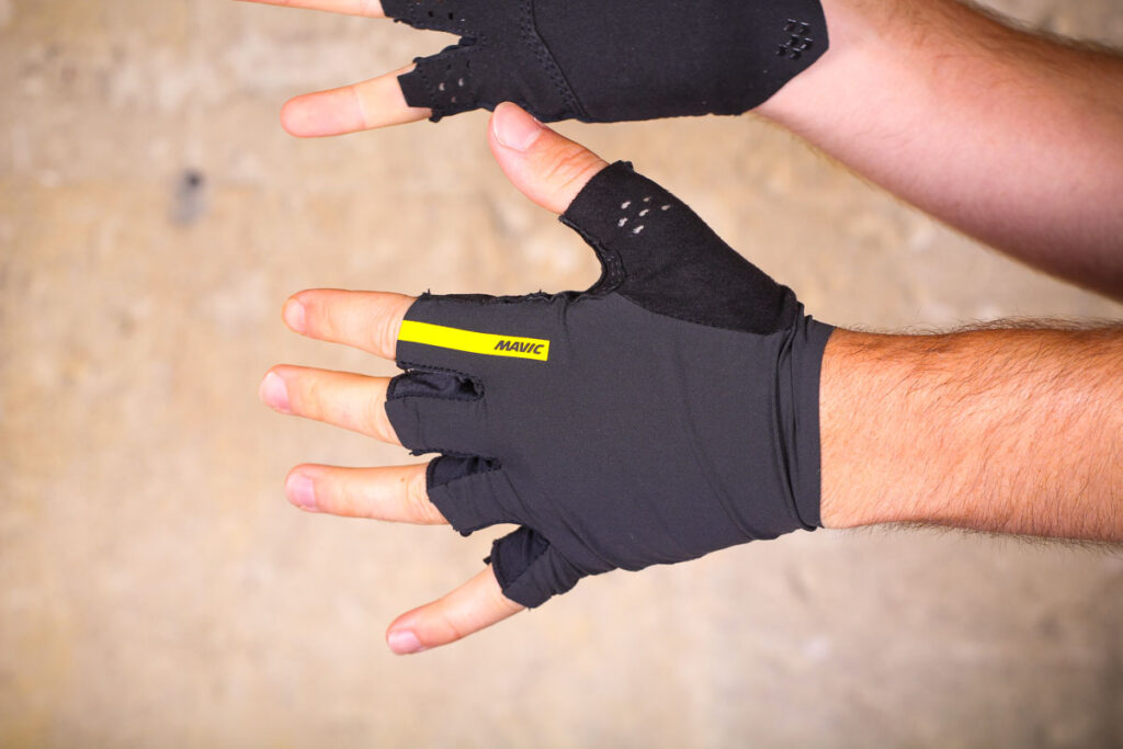 mavic_cosmic_pro_glove_-_top.jpg