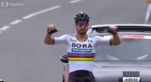 Peter Sagan wins 2018 Slovak National Championship TV still.JPG