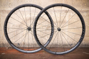 Bontrager Aeolus Pro 3 TLR Road wheels.jpg