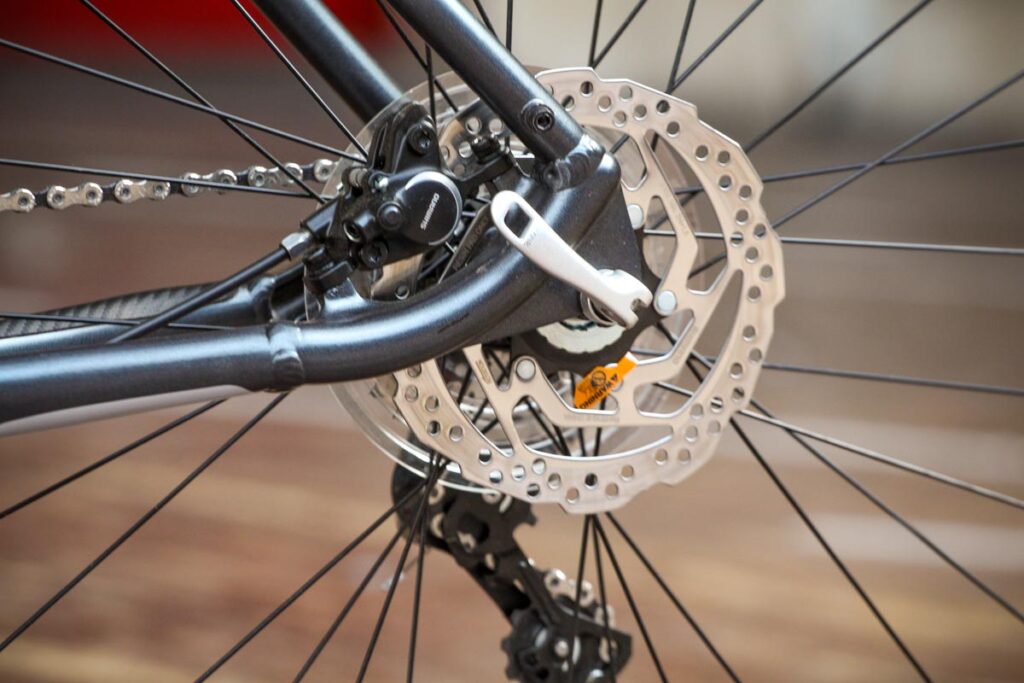 claud_butler_quest_11_-_disc_brake_rear.jpg
