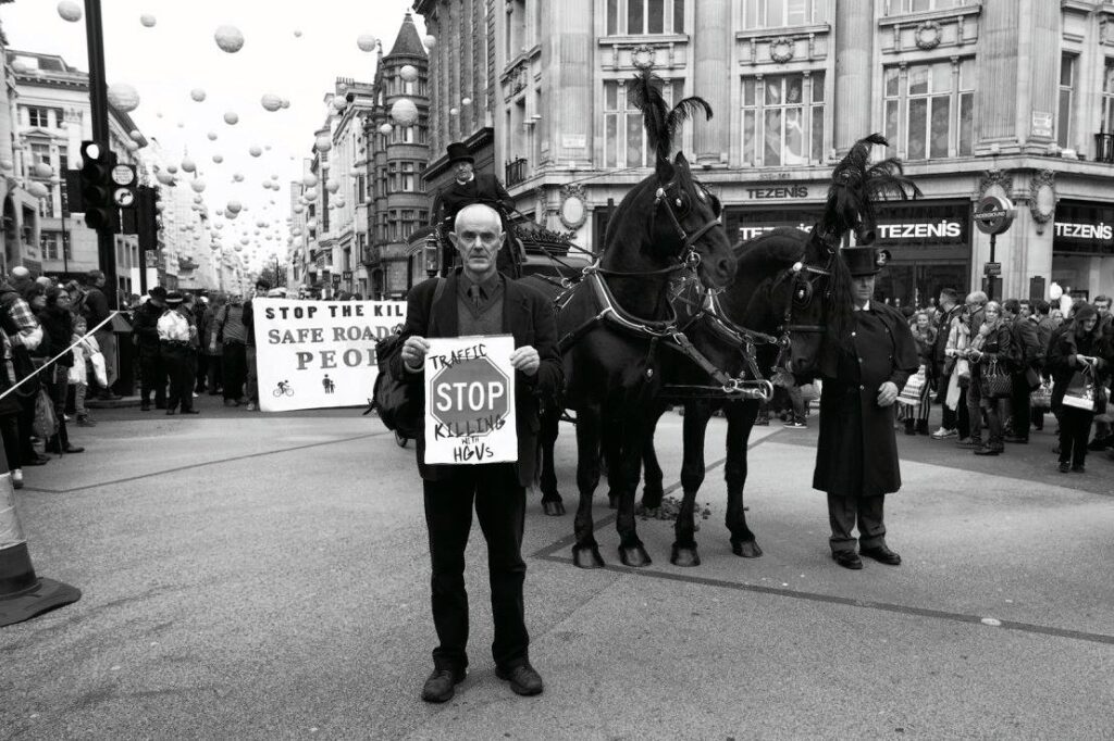 Donnachadh_at_Oxford_Circus_moment_of_silence_
