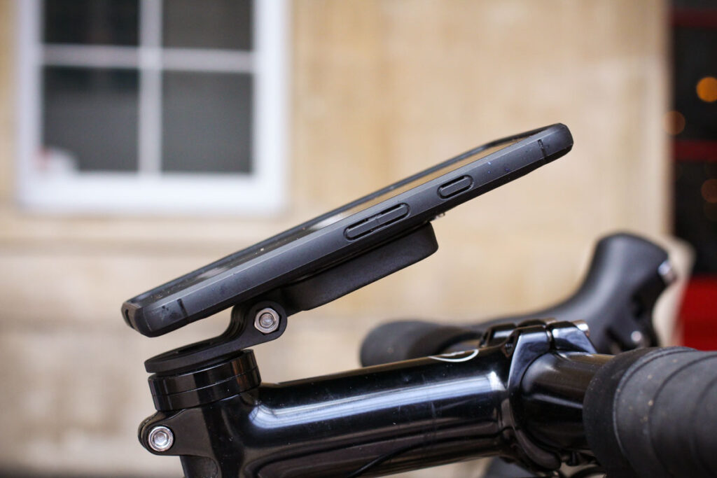 f3_cycling_phone_mount_-_phone_portrait_from_side.jpg