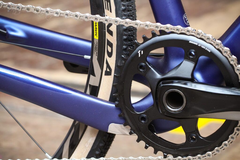forme_monsal_-_chain_stays.jpg