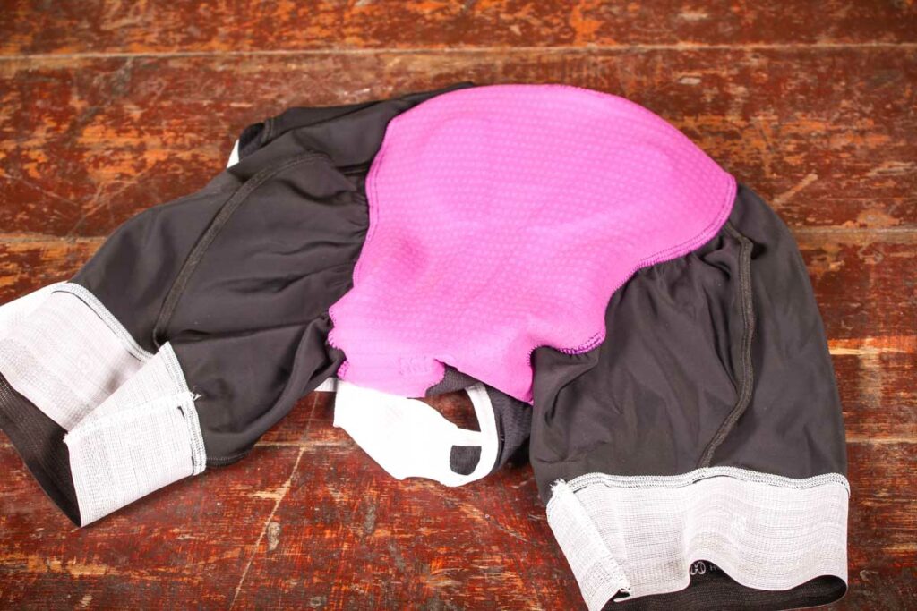 hommage_au_velo_booty_bib-shorts_black_-_pad.jpg