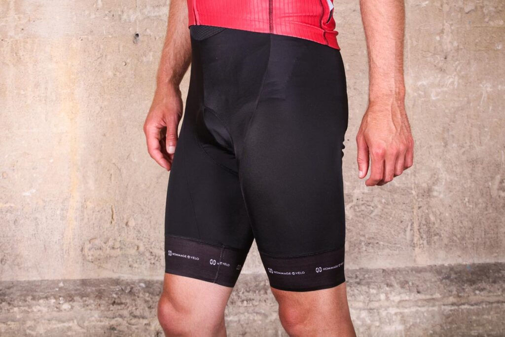 hommage_au_velo_booty_bib-shorts_black_-_side.jpg