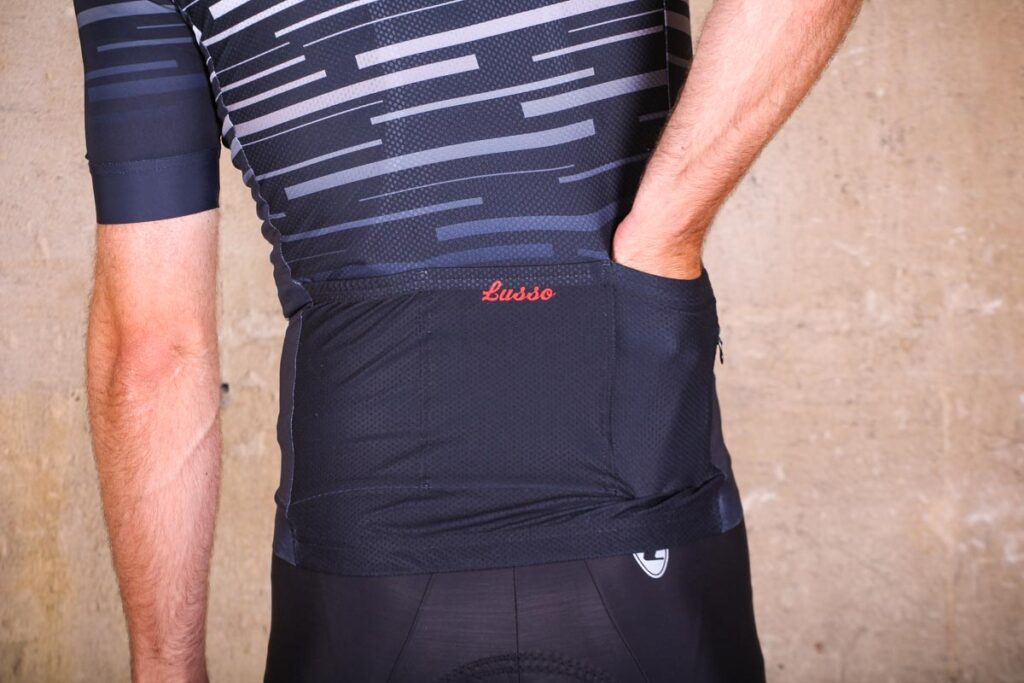 lusso_dash_ss_jersey_-_pockets.jpg
