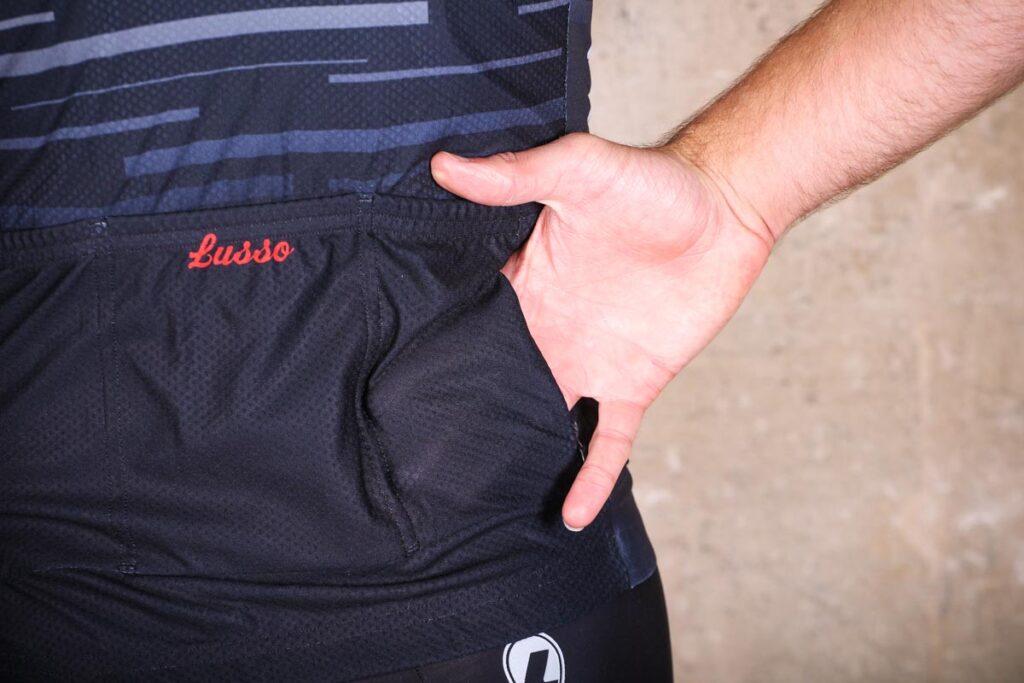 lusso_dash_ss_jersey_-_pocket_zipped.jpg
