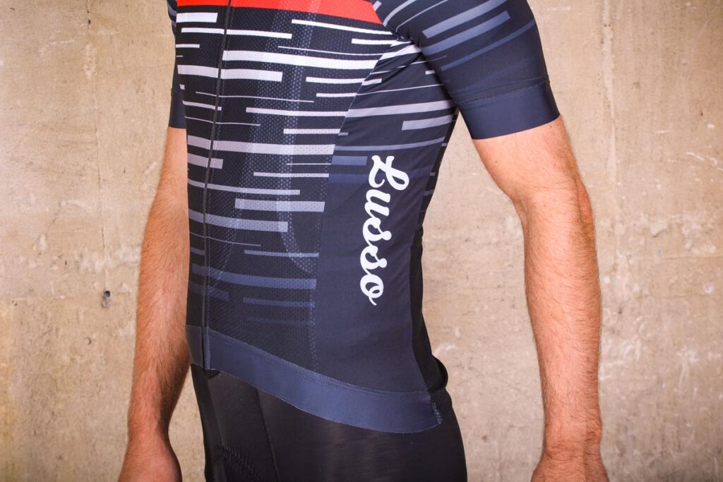 lusso_dash_ss_jersey_-_side.jpg