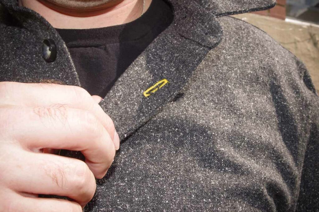 Samvær Overshirt – button hole.jpg