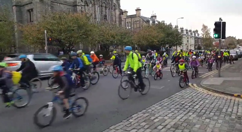Sciennes Primary cycling bus