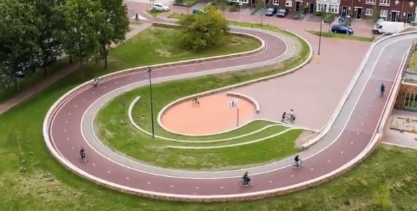 Utrecht cycling bridge.JPG