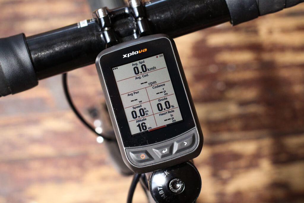 xplova_x3_gps_cycling_computer_-_screen_2.jpg