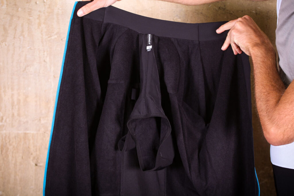 Assos Mille GT winter Jacket Ultra AZ – buff detail 3.jpg