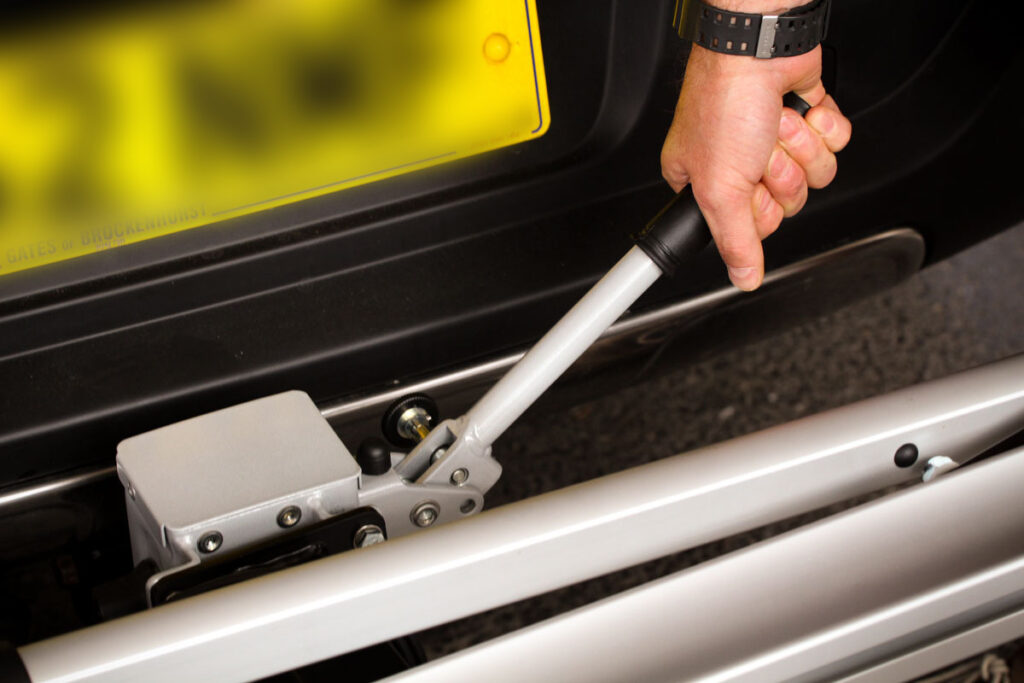auxtail_towball_mount_cycle_carrier_-_towball_clamp.jpg