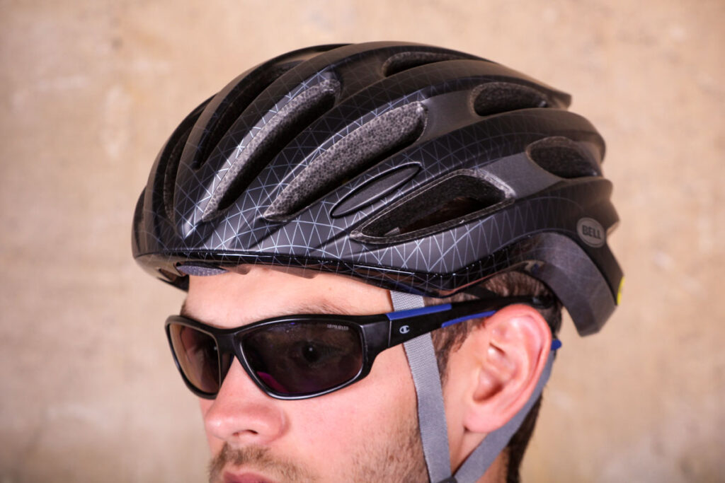 Bell Formula MIPS road helmet 2.jpg