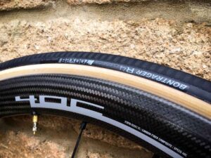 Bontrager R4 Classics Hard-Case Lite Road Tyre - on wheel