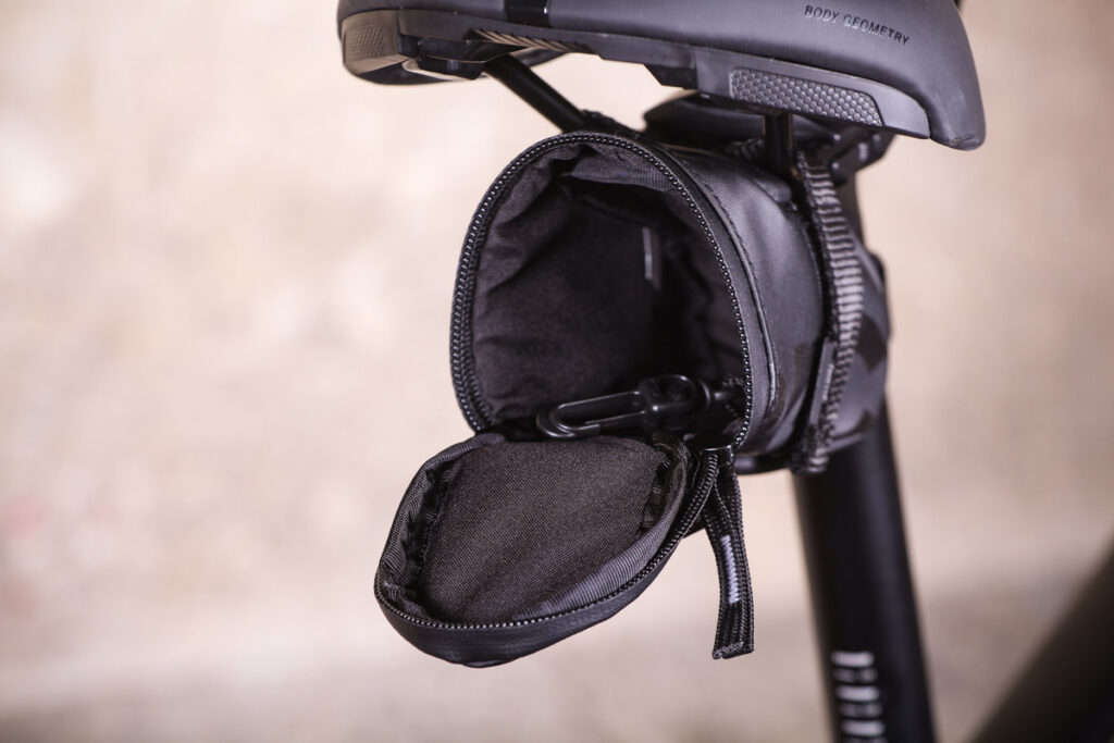 Fabric Contain Small Saddle Bag – open.jpg