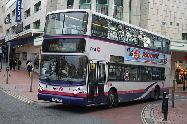FirstBus-operated double decker in Bristol (licensed CC BY ND 2.0 by Eddie on Flickr)