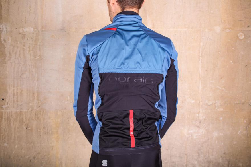 sportful-fiandre-cabrio-jacket-back-panel-removed.jpg