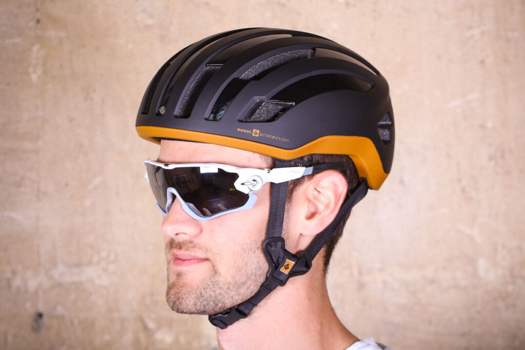 sweet_protection_outrider_helmet.jpg