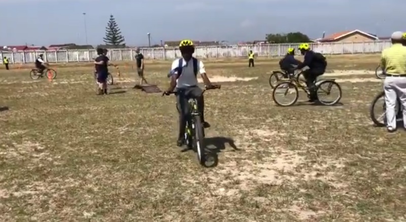 Team Dimension Data bike distribution
