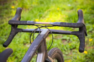canyon_grail_cf_sl_8.0_sl_-_bars.jpg