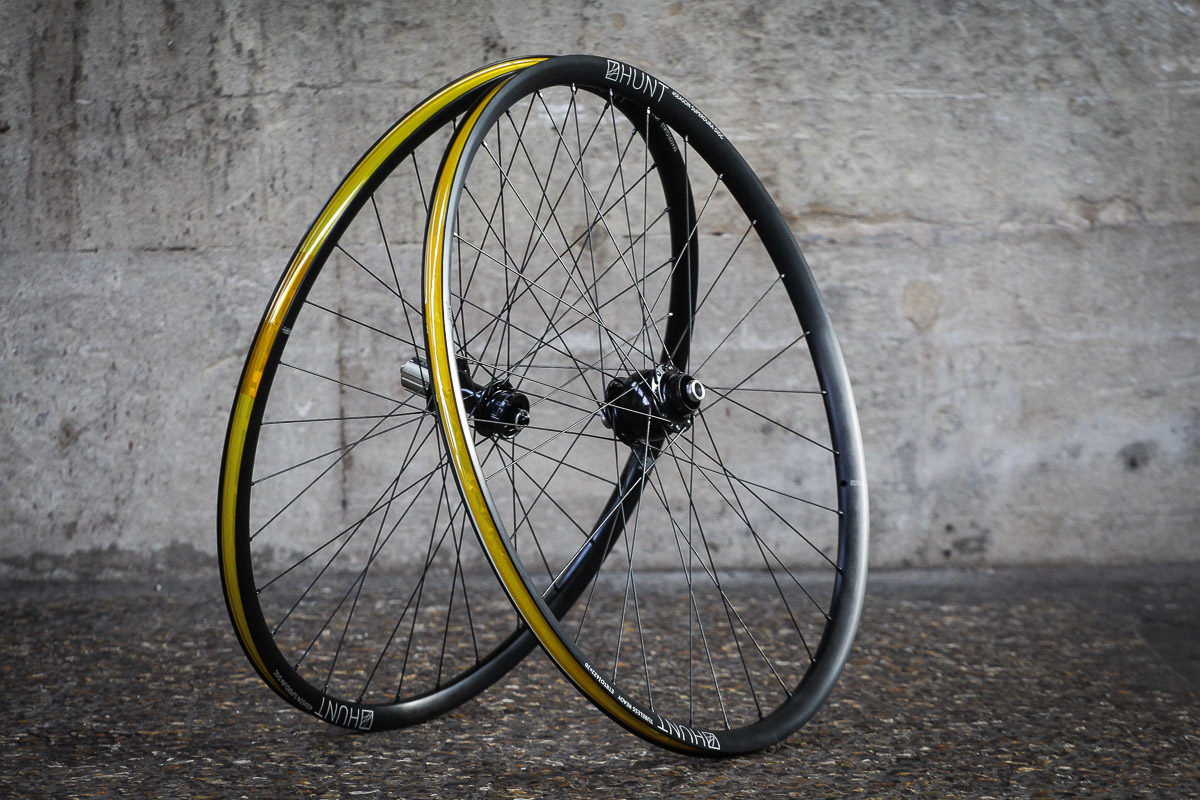 Hunt Superdura Dynamo Disc wheelset -1