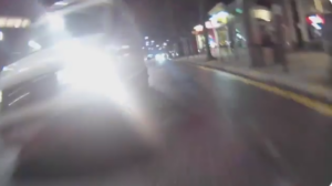 Jeremy Vine very close overtake (via Twitter).PNG