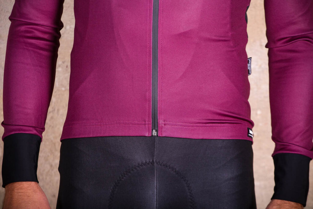 Santini Beta Rain Jacket – hem.jpg